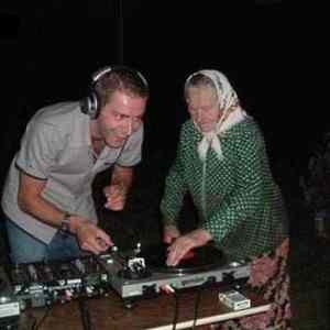 Obrázek '-DJ Granny-      20.09.2012'