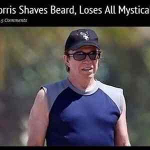 Obrázek '- Chuck Norris Shaves Beard -      20.05.2013'