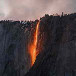 Obrázek '- zhavy klin - Yosemite National Park -'