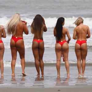 Obrázek 'A Bevy of Beautiful Brazilian Butts 1'