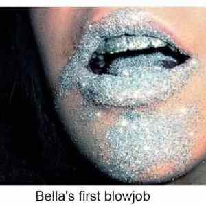 Obrázek 'Bellas first blowjob'