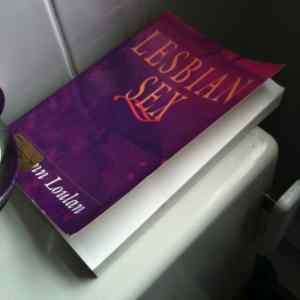 Obrázek 'Interesting Toilet Reading Material'