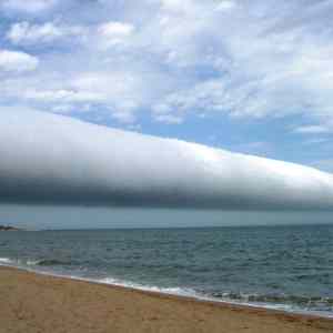 Obrázek 'Roll Cloud Over Uruguay'
