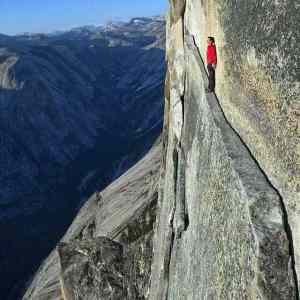 Obrázek 'The-Thank-God-Ledge-in-Yosemite-National-Park'