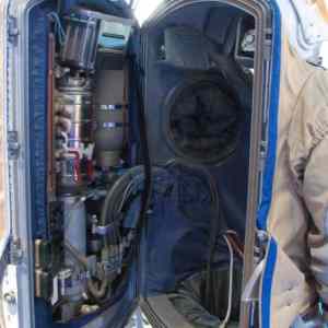 Obrázek 'The-inside-of-a-spacesuit'