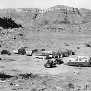 Obrázek 'USGS 1950s mapping field camp-lres'