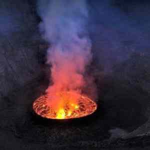 Obrázek 'Volcanic crater of Nyiragongo in Africa'
