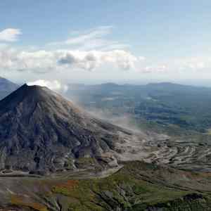 Obrázek 'Volcanoes-of-Kamchatka-in-Russia'