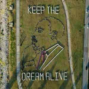 Obrázek 'X- Keep The Dream Alive'