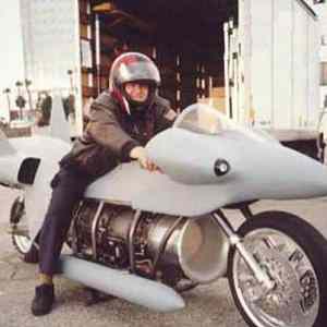 Obrázek 'amazing-rocket-bike-jet-powered-motorcycle'