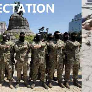 Obrázek 'azov vs reality'