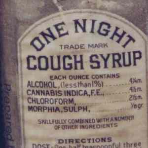 Obrázek 'cough syrup chloroform wtf'