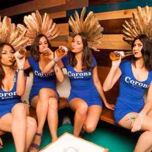 Obrázek 'even the corona girls wont drink corona'