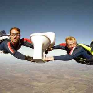 Obrázek 'flying-toilet'