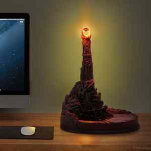 Obrázek 'must have eye of sauron desk lamp'