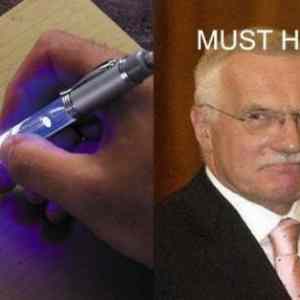 Obrázek 'must have this pen'