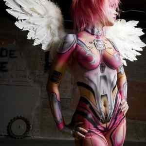 Obrázek 'pink angel bodyart'