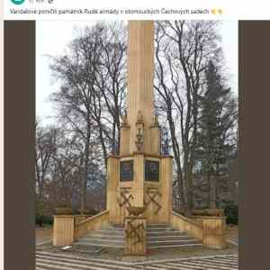Obrázek 'pomnik padlych ukrajincu asi AZOV'