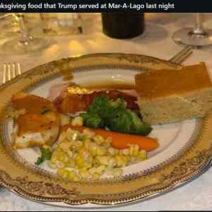 Obrázek 'thanksgiving food at Trump'