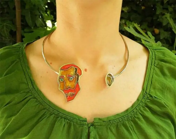 Obrázek - necklace earless -