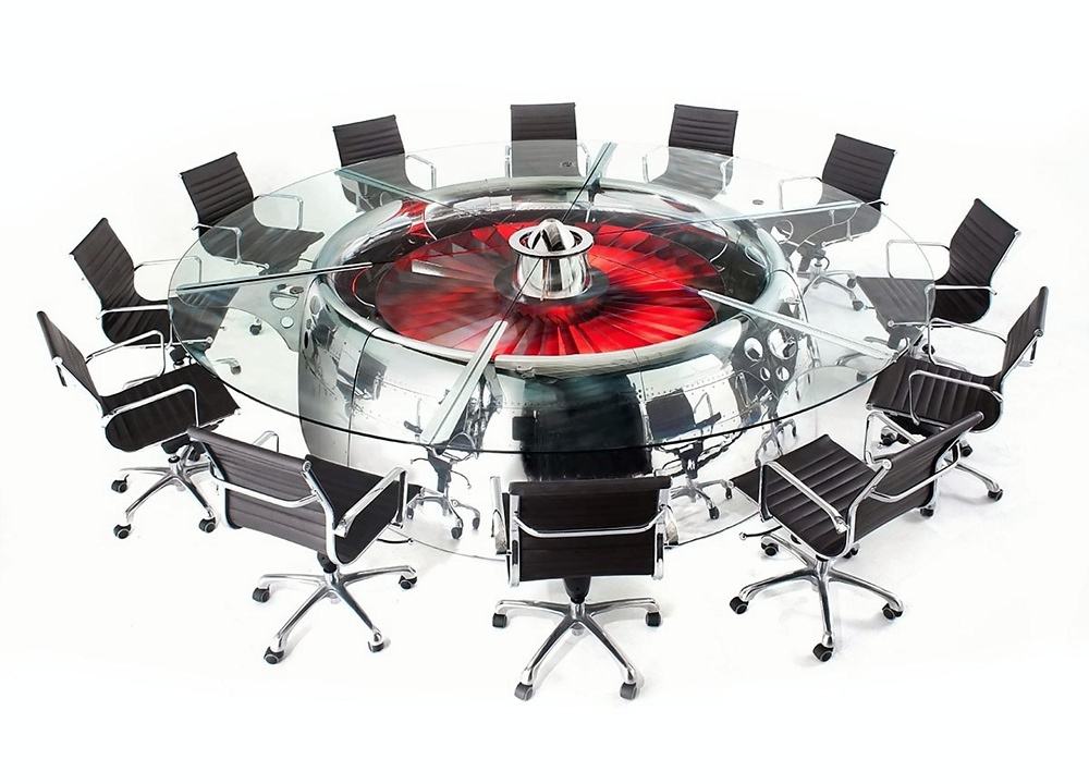 Obrázek Boeing 747 Jumbo Jet Engine turned into conference table