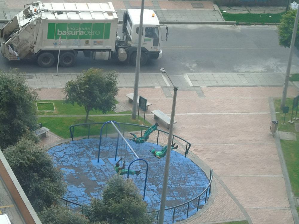 Obrázek Garbagemen taking a break