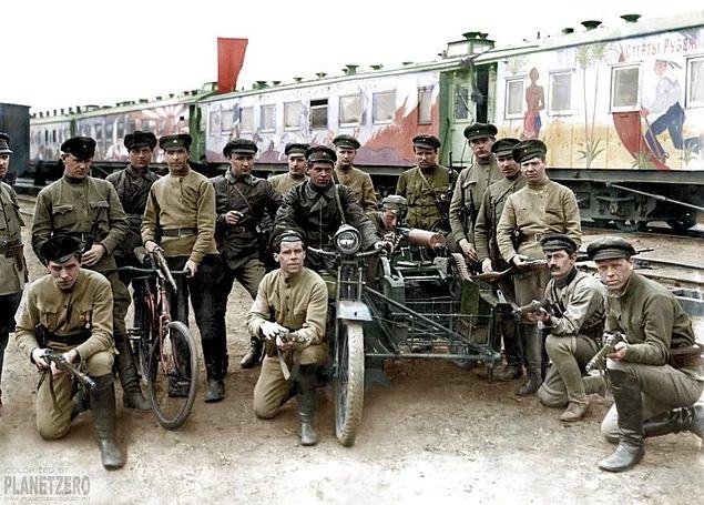 Obrázek Guards of the propaganda train of the October revolution