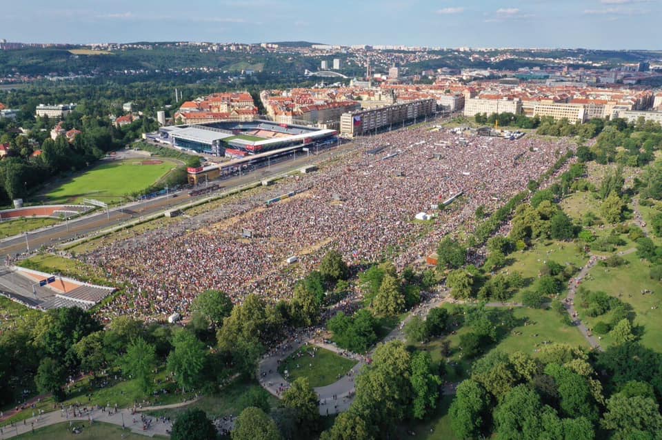 Obrázek Nebojte se rict estebackemu zmrdovi ze je estebacky zmrd