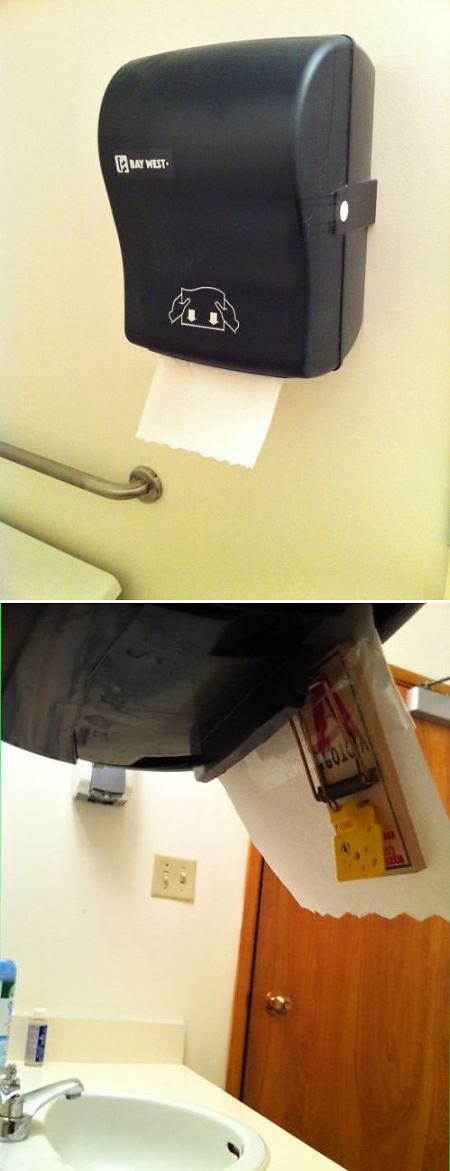 Obrázek Paper towels prank 30-01-2012