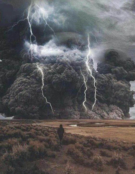 Obrázek Thunderbolts-and-lightning