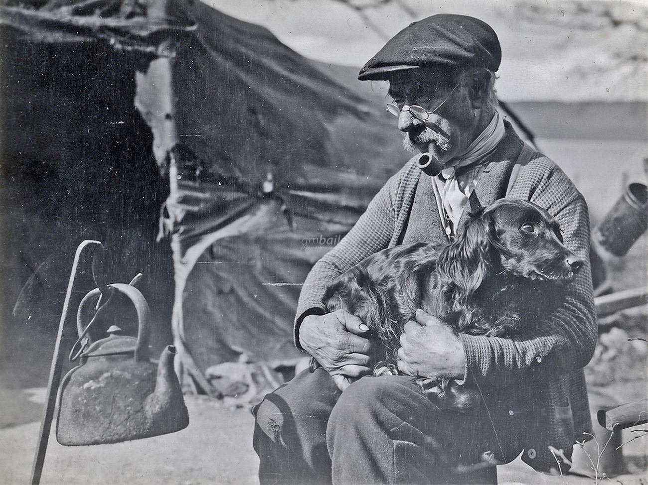 Obrázek Travellers in the Highlands by Gordon Shennan c1930s