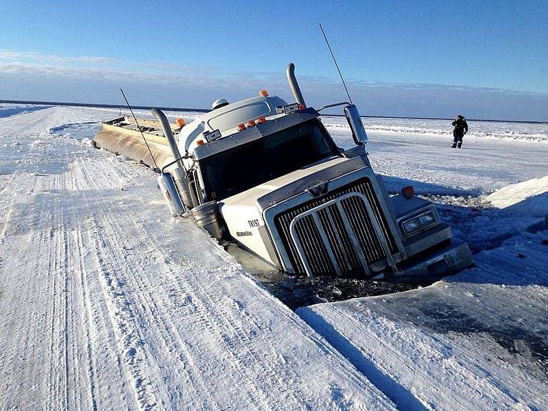 Obrázek Truck treading water