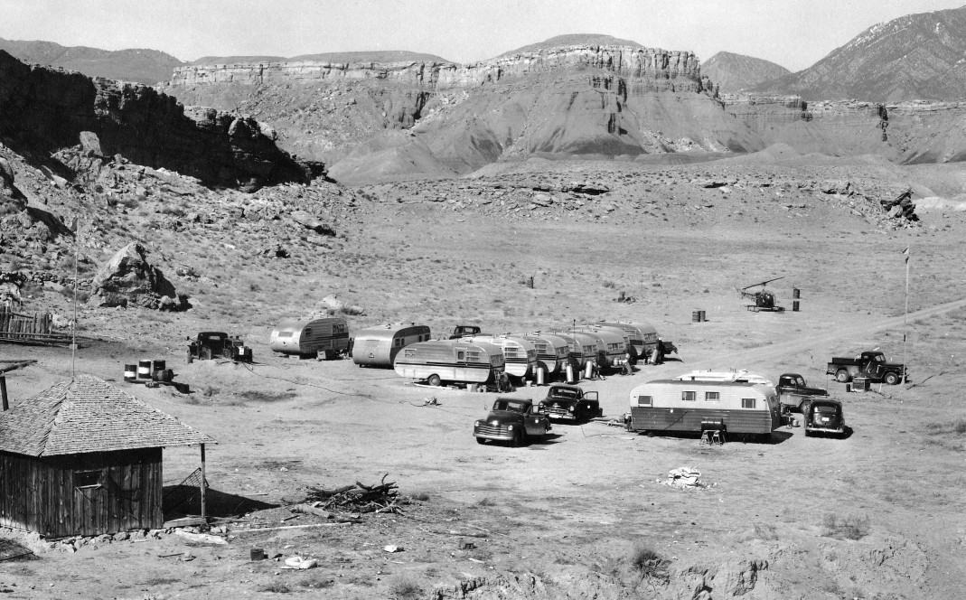 Obrázek USGS 1950s mapping field camp-lres