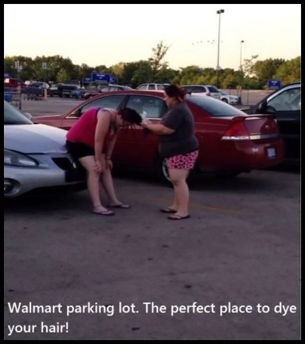 Obrázek Walmart Parking Lot