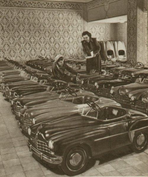 Obrázek Z historie Malej autosalon