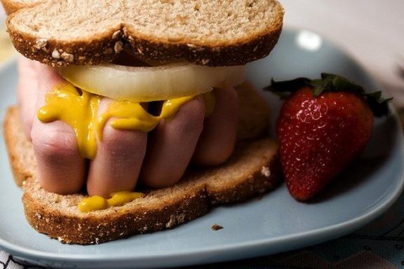 Obrázek a real knuckle sandwich