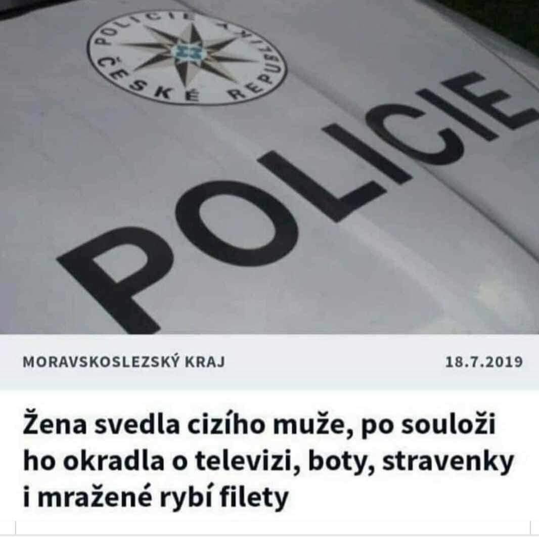 Obrázek chtel jsem si po sexu dat rybi prsty u TV