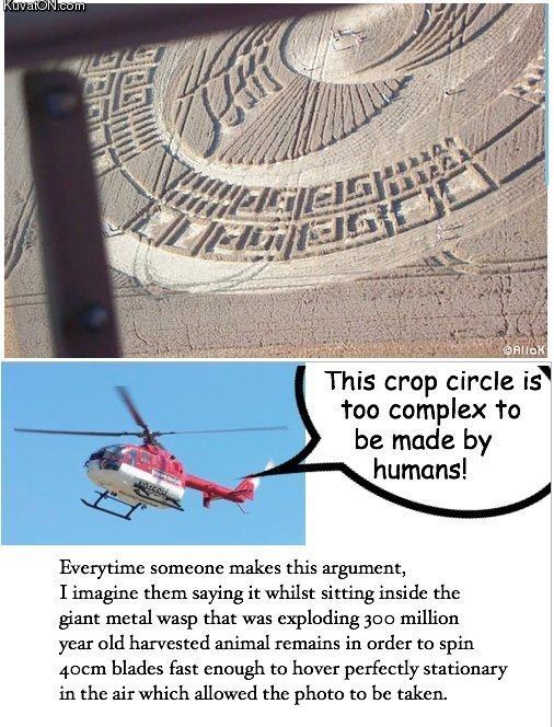 Obrázek crop circle vs helicopter