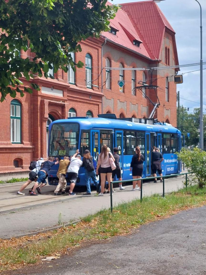 Obrázek dosel benzin