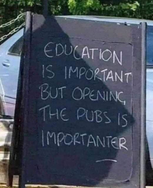 Obrázek education important-pubs importanter