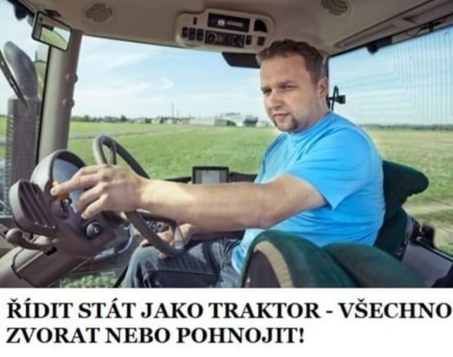 Obrázek jede traktor je to Zetor