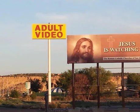 Obrázek jesus watching AV