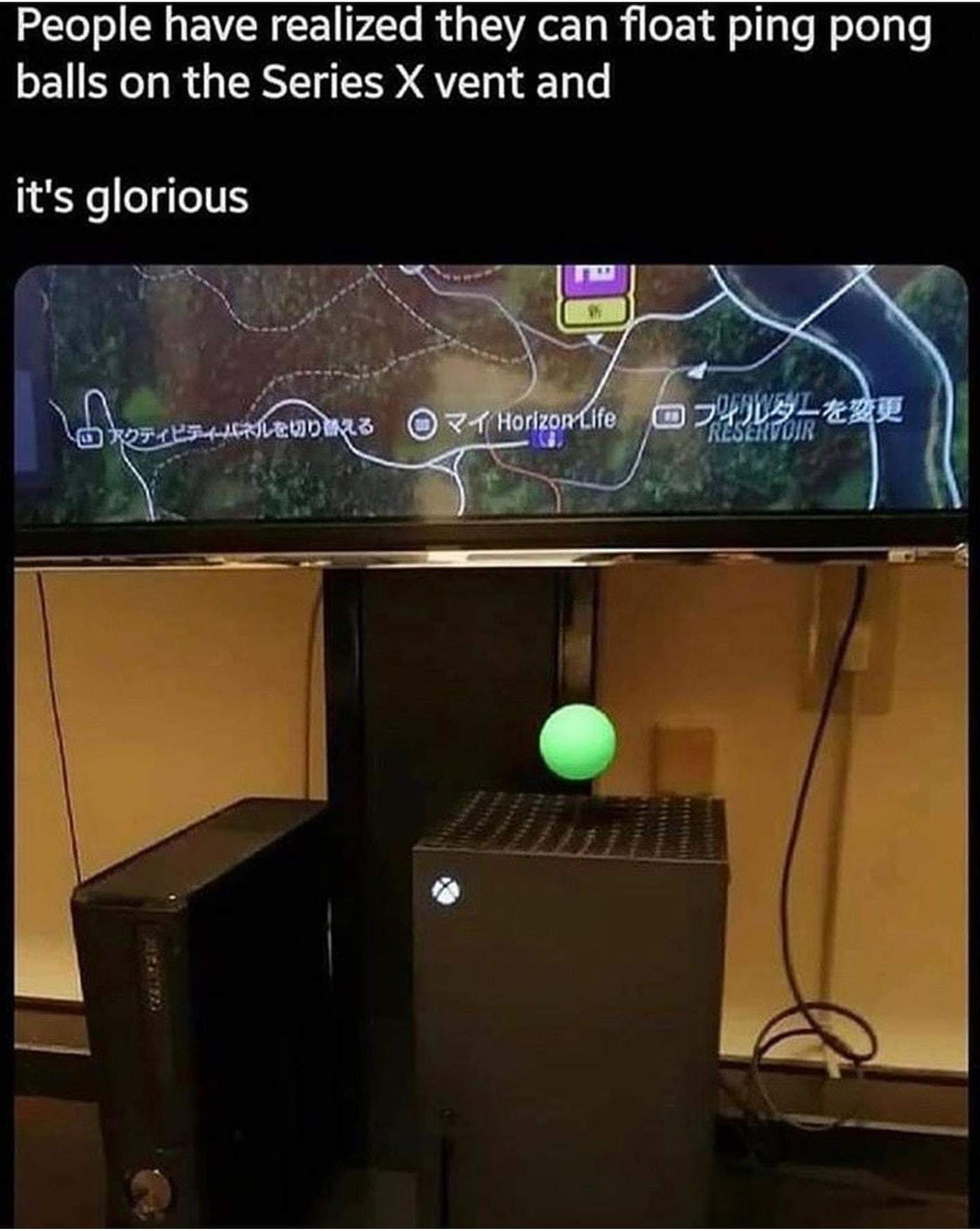 Obrázek na xboxu lze nechat levitovat pinpongac - sachmat PS5