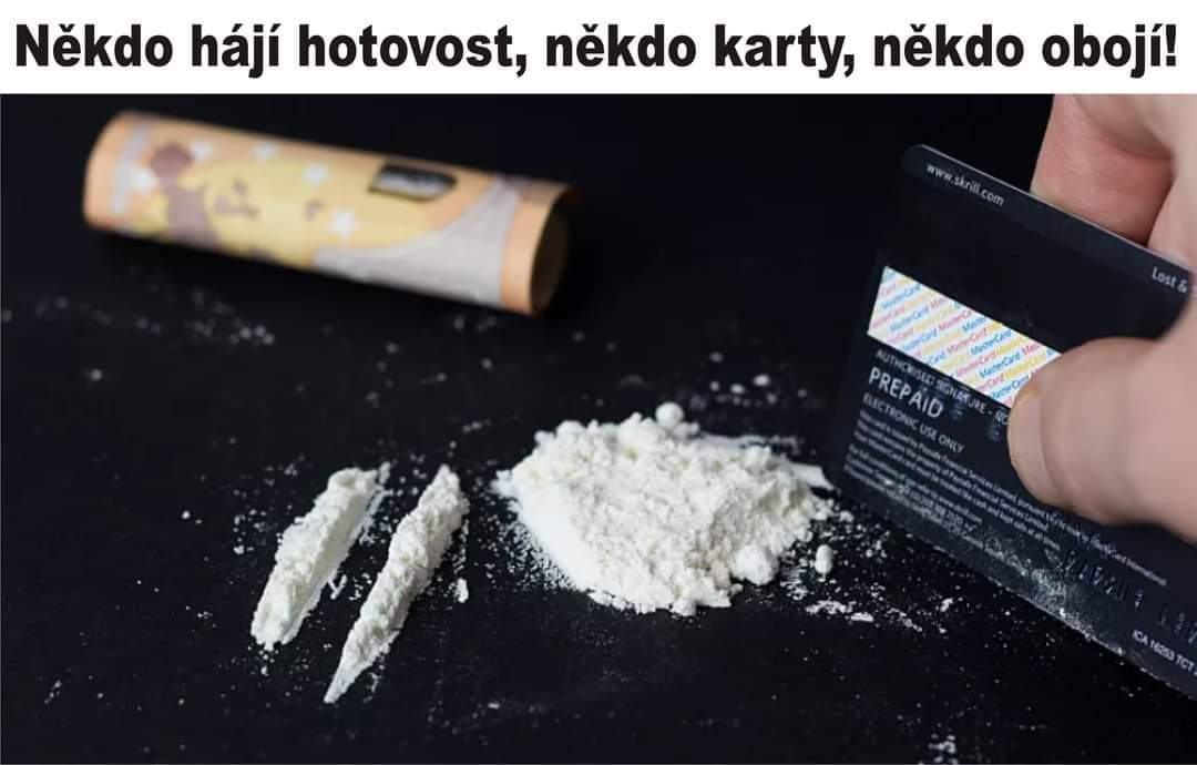 Obrázek nekdo karty nekdo hotovost