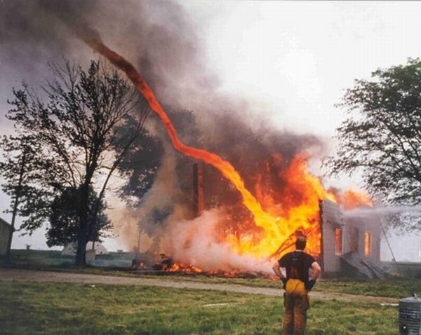 Obrázek ohniva boure