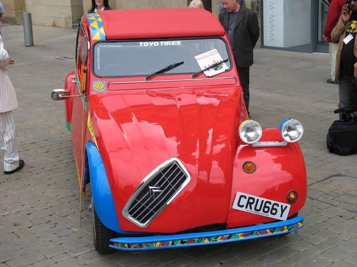 Obrázek pravicovy citroen mladsi