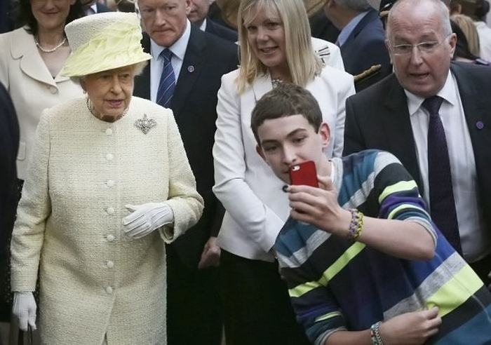 Obrázek queenselfie