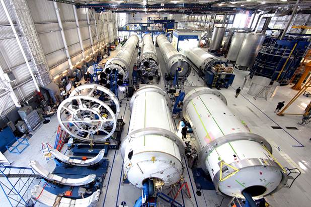 Obrázek seriova vyroba raket SpaceX