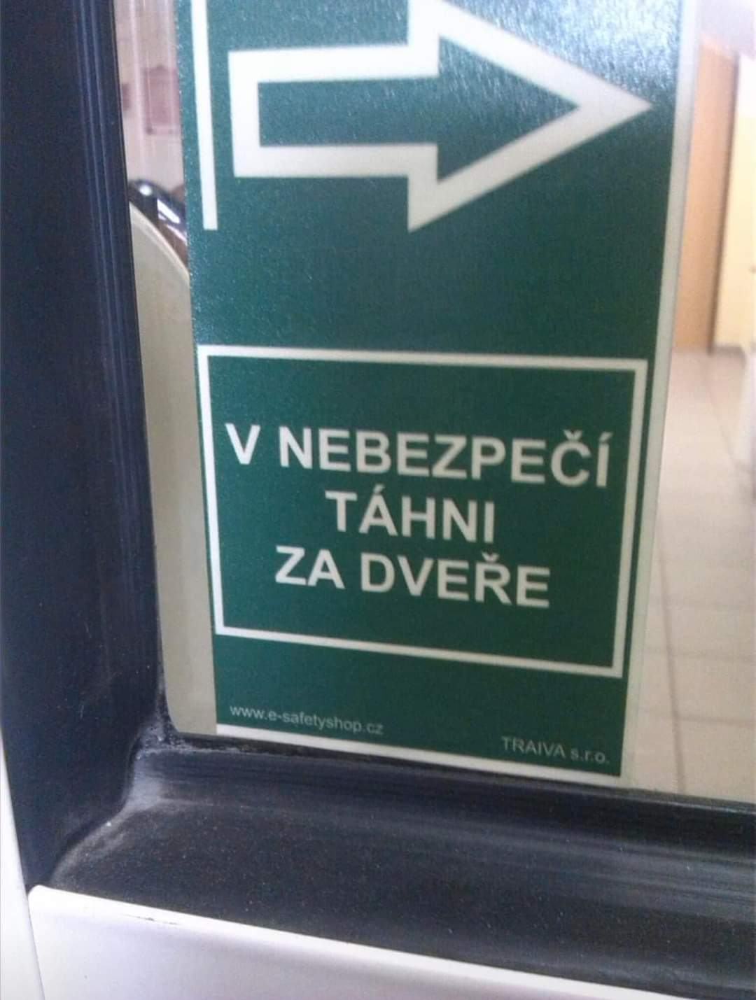 Obrázek tahni za dvere