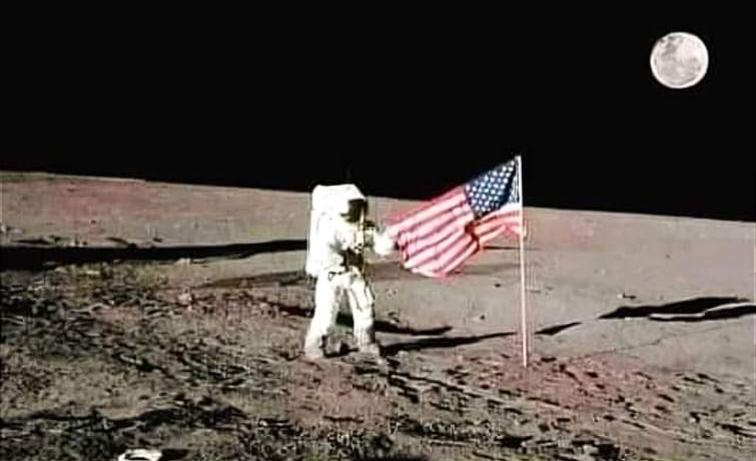 Obrázek vzpominka na Apollo 11